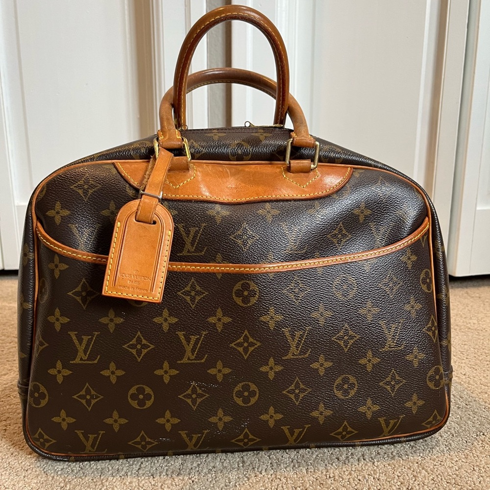 Louis Vuitton monogram handbag